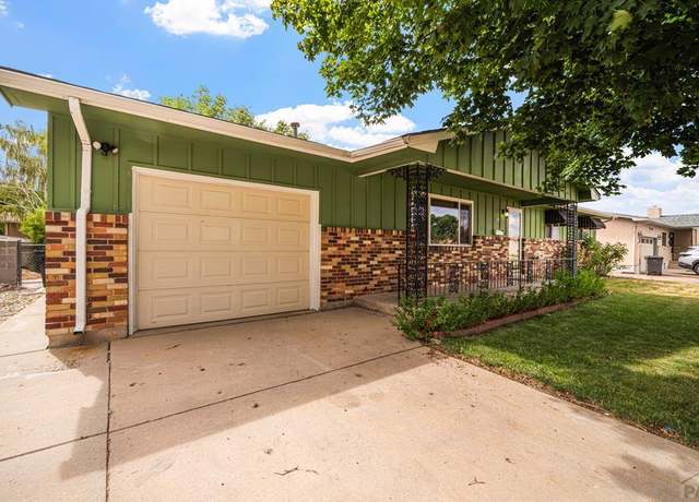 Property at 19 Cornell Cir, Pueblo, CO 81005, 3 beds, 2 baths