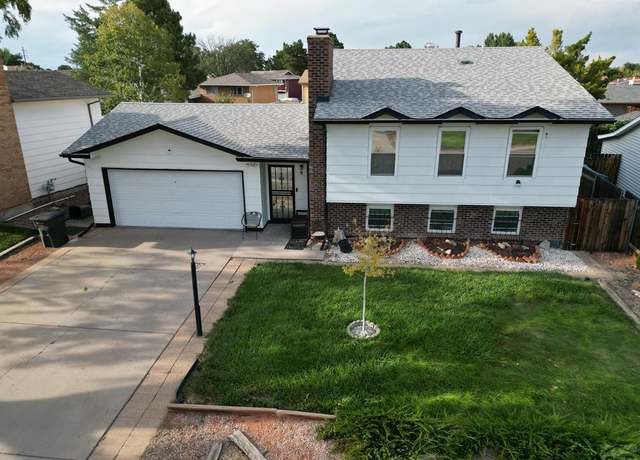 Property at 9 Sovereign Cir, Pueblo, CO 81005, 3 beds, 2 baths