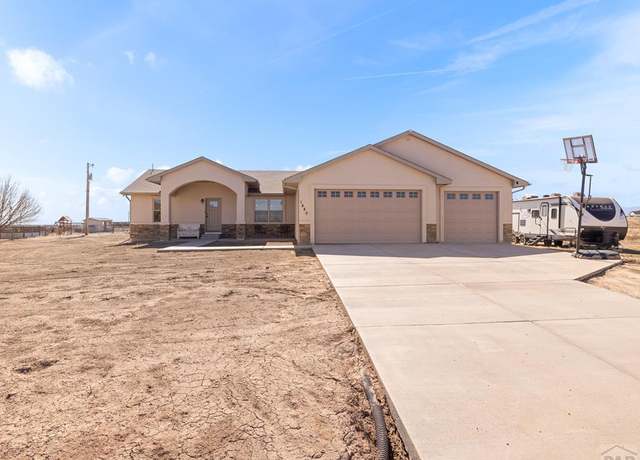 Property at 1440 E Kiva Dr, Pueblo West, CO 81007, 4 beds, 3 baths