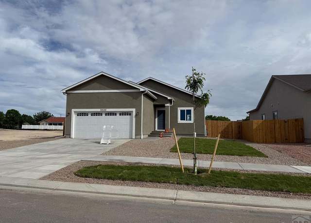 Property at 3525 Wapiti Ln, Pueblo, CO 81005, 4 beds, 3 baths