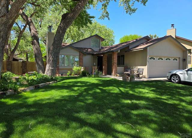 Property at 203 Woodland Dr, Lamar, CO 81052, 5 beds, 3 baths