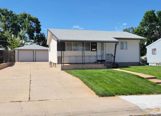 Property at 2109 Elmwood Ln, Pueblo, CO 81005, 3 beds, 2 baths