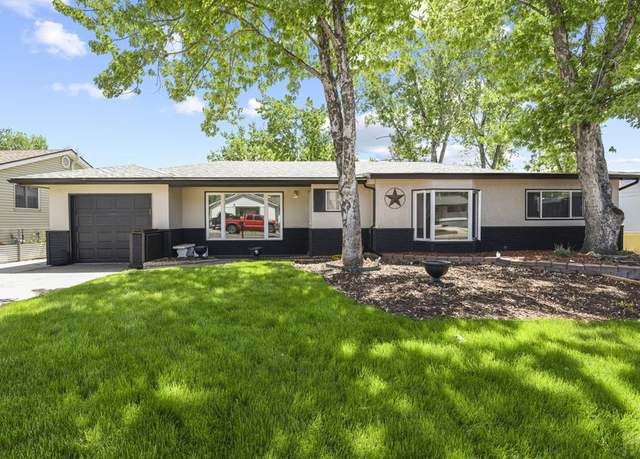Property at 637 Hackberry Dr, Colorado Springs, CO 80911, 4 beds, 5 baths