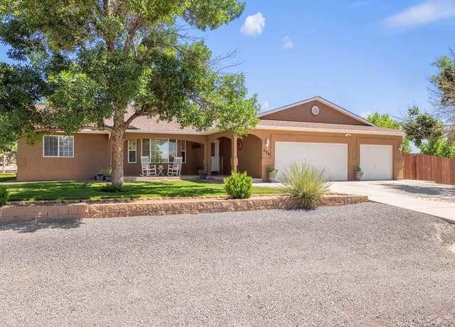 Property at 228 S Golfwood Dr Dr W, Pueblo, CO 81007, 3 beds, 2 baths