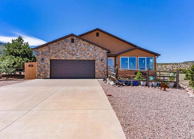 Property at 141 N Osprey Ct, Canon City, CO 81212, 2 beds, 3 baths