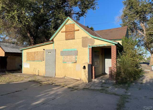 Property at 1132 Cypress St, Pueblo, CO 81004, 3 beds, 1 bath