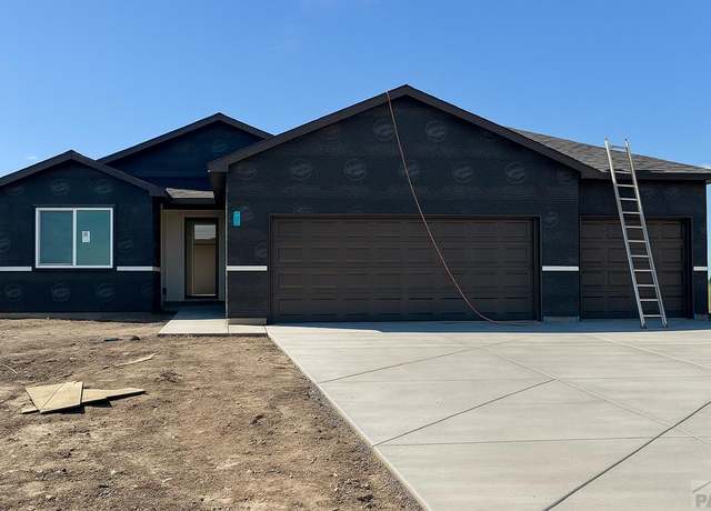 Property at 1363 N Chaunsey Dr, Pueblo West, CO 81007, 4 beds, 3 baths
