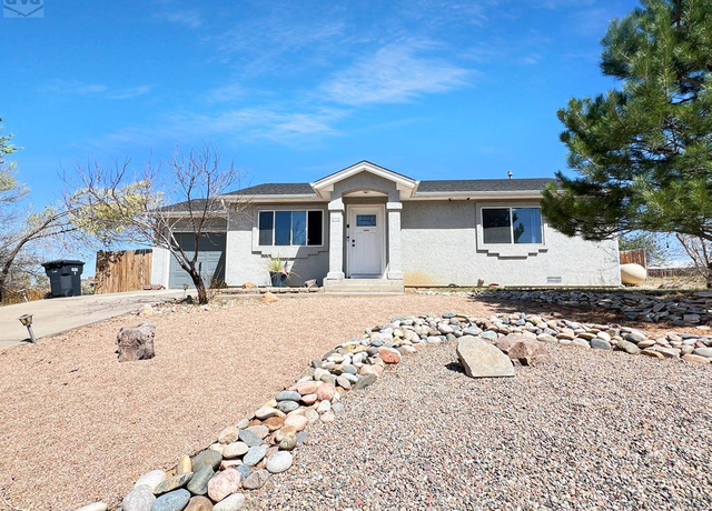 Property at 808 S Greenway Ave, Pueblo West, CO 81007, 2 beds, 1 bath