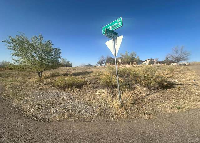 Property at 814 S Dogwood Dr, Pueblo West, CO 81007