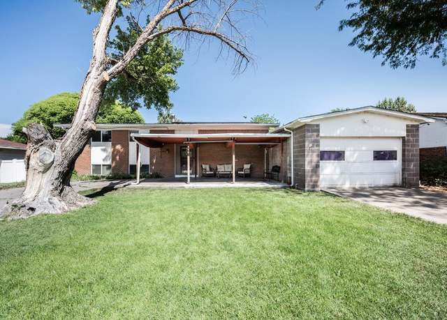 Property at 806 S 1st St, Rocky Ford, CO 81067, 5 beds, 3 baths