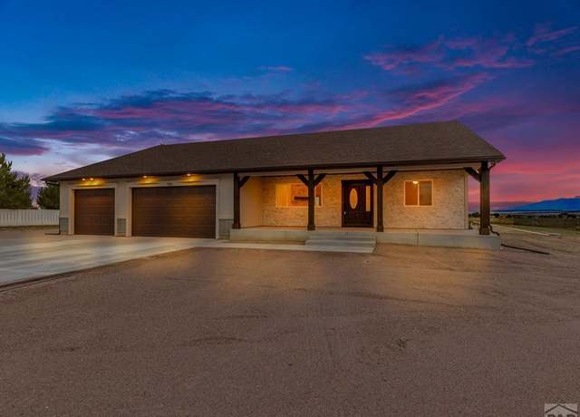 Property at 334 S Montecito Dr, Pueblo West, CO 81007, 3 beds, 2 baths