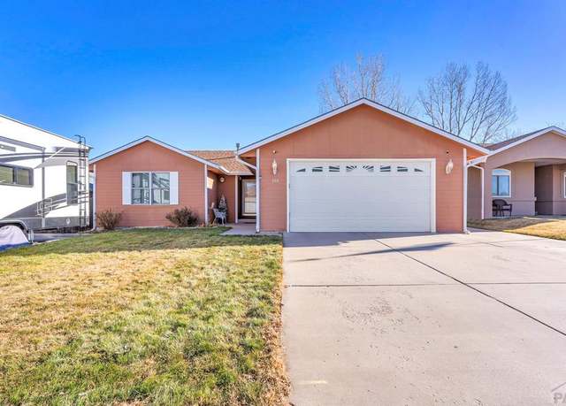 Property at 186 Kingsley Ave, Pueblo, CO 81005, 4 beds, 3 baths