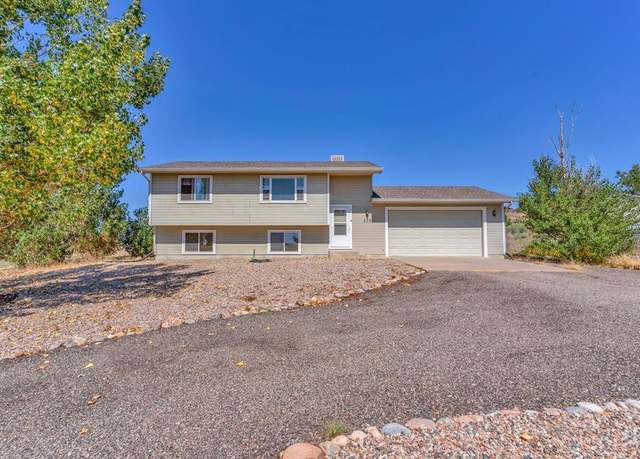 Property at 279 S Calle Ramona Dr, Pueblo West, CO 81007, 3 beds, 2 baths