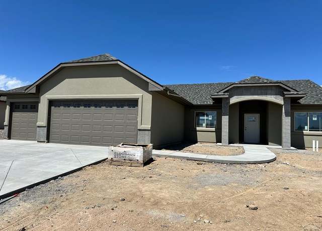 Property at 5400 Darter Ct, Pueblo, CO 81008, 3 beds, 2 baths