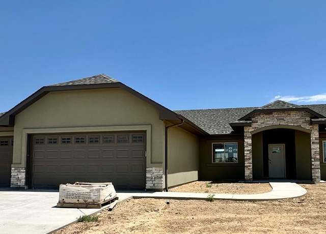 Property at 5400 Darter Ct, Pueblo, CO 81008, 3 beds, 2 baths
