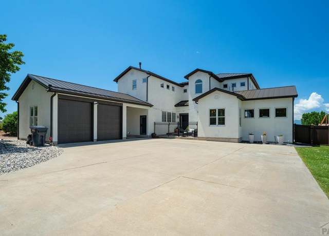 Property at 489 S Pin High Dr, Pueblo West, CO 81007, 5 beds, 5 baths
