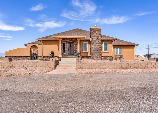 Property at 925 S Camino Santiago Dr, Pueblo West, CO 81007, 4 beds, 3 baths
