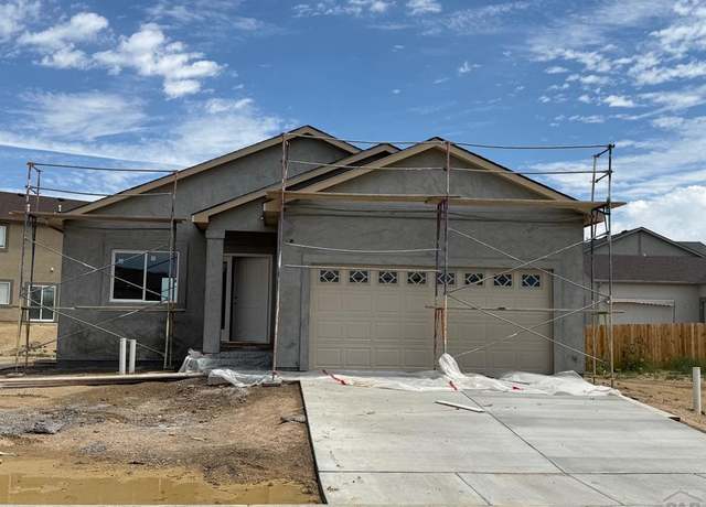 Property at 2305 Starboard Ln, Pueblo, CO 81008, 5 beds, 3 baths