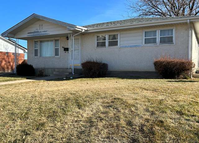 Property at 60 Stanford Ave, Pueblo, CO 81005, 5 beds, 2 baths