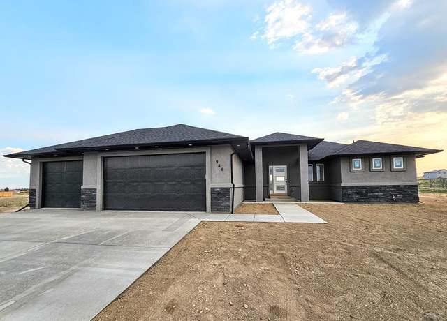 Property at 1488 E Laramie Ave, Pueblo West, CO 81007, 3 beds, 2 baths
