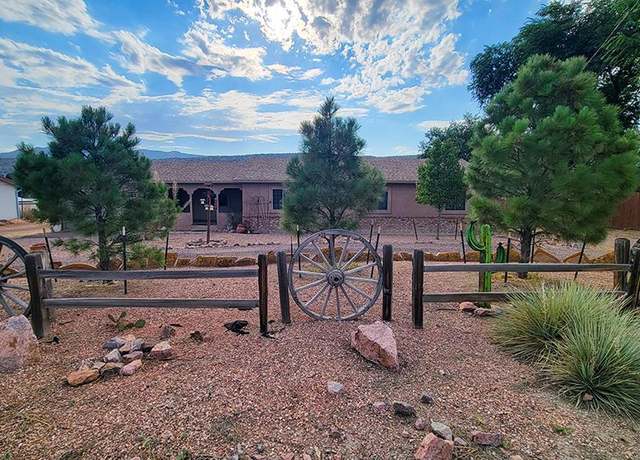 Property at 1049 York Ave, Canon City, CO 81212, 3 beds, 2 baths
