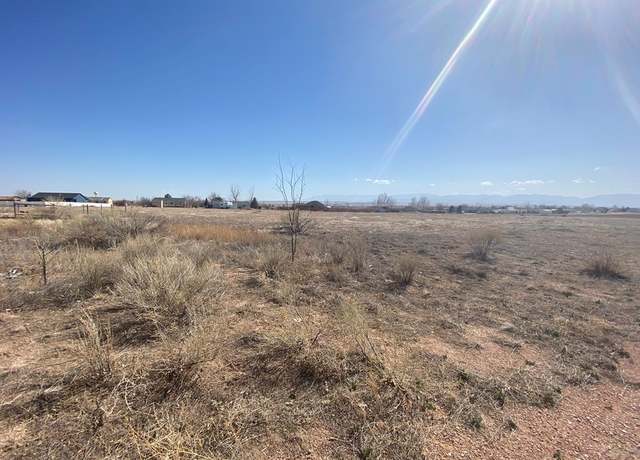 Property at 962 S Oak Valley Dr, Pueblo West, CO 81007