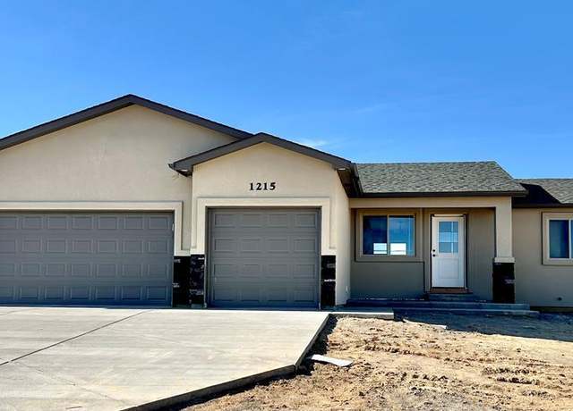 Property at 1215 E Resnik Dr, Pueblo West, CO 81007, 3 beds, 2 baths