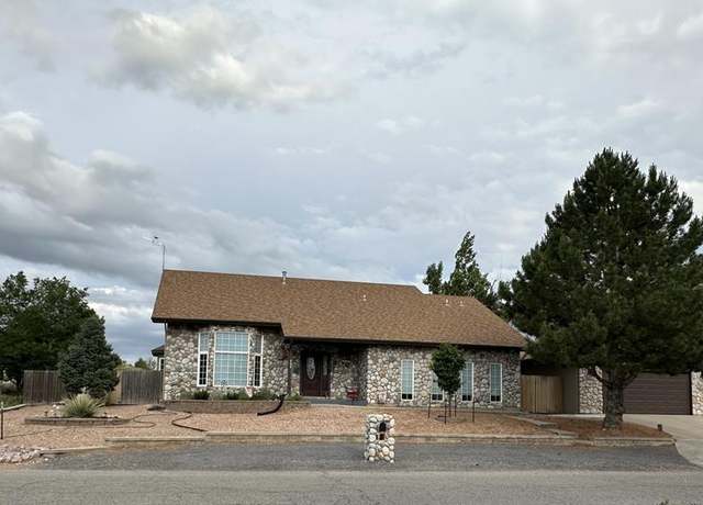 Property at 994 S Alexis Ln, Pueblo, CO 81007, 4 beds, 4 baths
