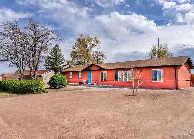 Property at 1174 E Escondido Dr, Pueblo West, CO 81007, 5 beds, 4 baths