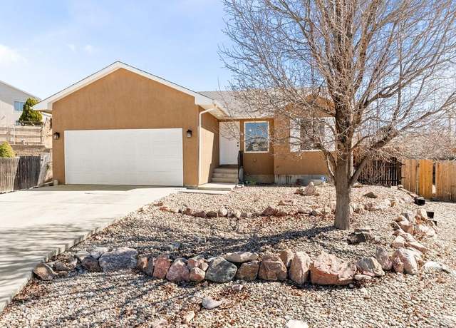 Property at 2202 Cowhand Pl, Pueblo, CO 81008, 3 beds, 2 baths