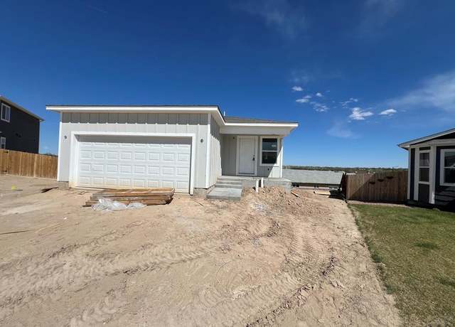 Property at 706 Pineda Ct, Pueblo, CO 81001, 4 beds, 3 baths