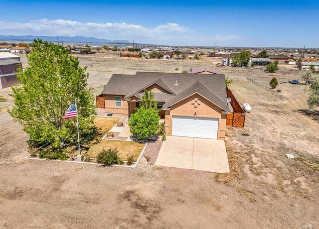 Property at 871 E Saunders Dr, Pueblo West, CO 81007, 4 beds, 3 baths