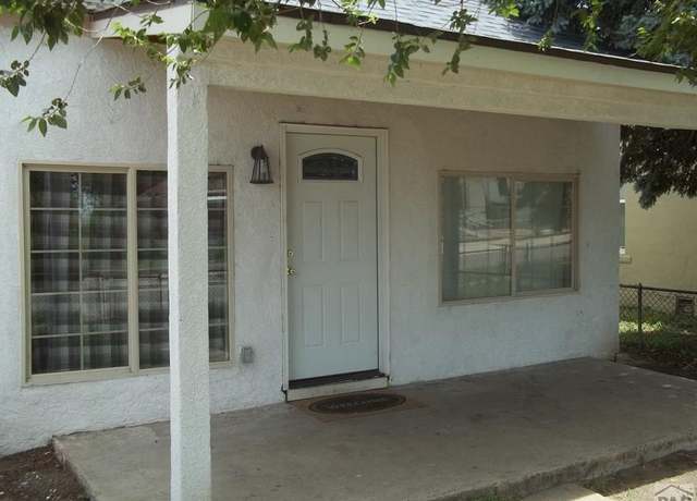 Property at 1802 Pine St, Pueblo, CO 81004, 3 beds, 1 bath