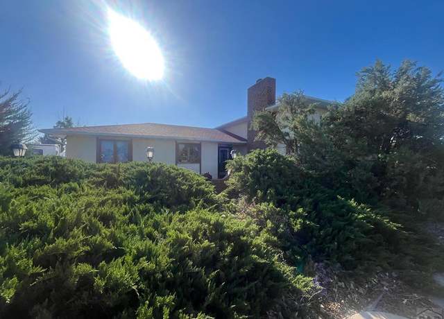 Property at 1282 S Avenida Del Oro E, Pueblo West, CO 81007, 4 beds, 3 baths