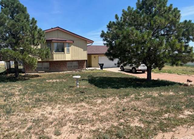 Property at 1195 Meadowmoor Dr, Pueblo West, CO 81007, 3 beds, 2 baths