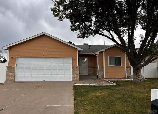 Property at 70 Wheatridge Dr, Pueblo, CO 81005, 4 beds, 3 baths