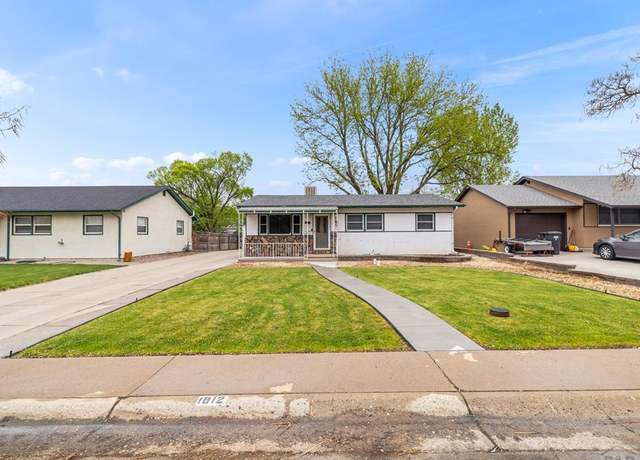 Property at 1812 Garwood Dr, Pueblo, CO 81005, 3 beds, 2 baths