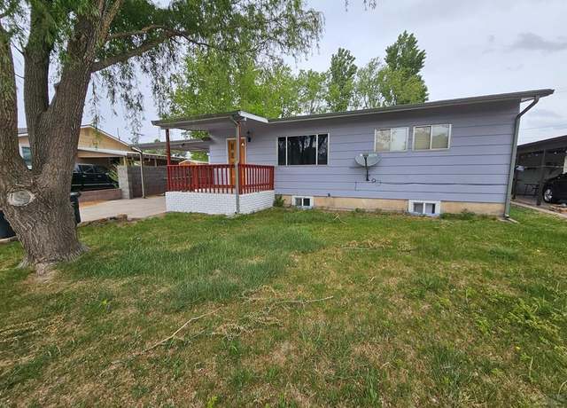 Property at 707 E Oak St, Lamar, CO 81052, 4 beds, 2 baths
