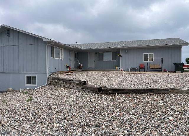 Property at 629 E Clarion Dr, Pueblo, CO 81007, 6 beds, 4 baths