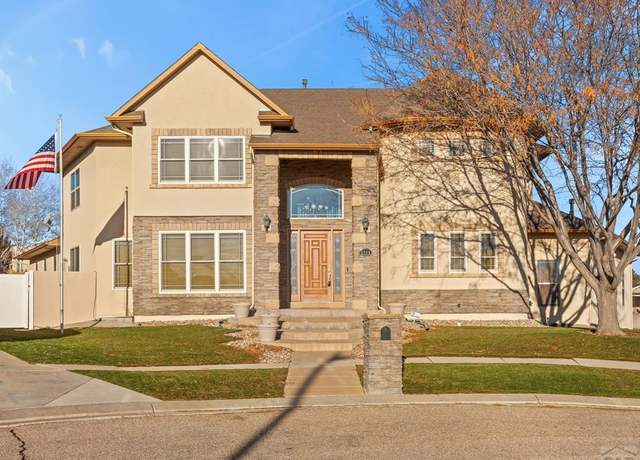 Property at 5235 Mojave Dr, Pueblo, CO 81005, 6 beds, 5 baths