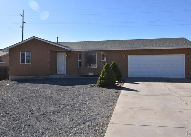 Property at 238 E Ohio Dr, Pueblo West, CO 81007, 5 beds, 2 baths