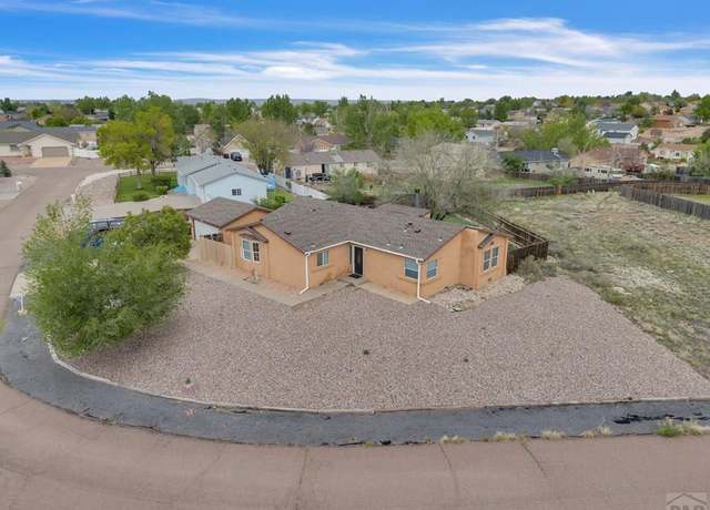 Property at 780 SE Jasper Dr, Pueblo West, CO 81007, 3 beds, 2 baths