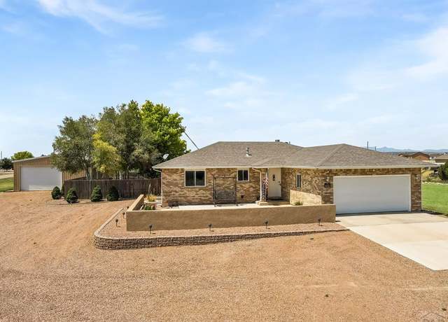 Property at 707 N Chaparral Dr, Pueblo West, CO 81007, 5 beds, 3 baths