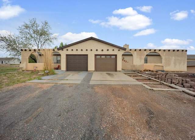 Property at 992 S Elbow Dr, Pueblo West, CO 81007, 5 beds, 3 baths