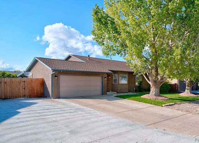 Property at 613 S Inca Dr, Pueblo West, CO 81007, 4 beds, 3 baths