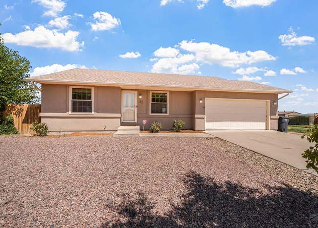 Property at 863 E Saunders Dr Dr W, Pueblo West, CO 81007, 4 beds, 4 baths