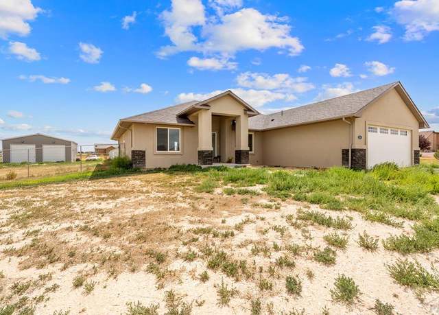 Property at 26 E Lyons Dr, Pueblo, CO 81007, 3 beds, 2 baths