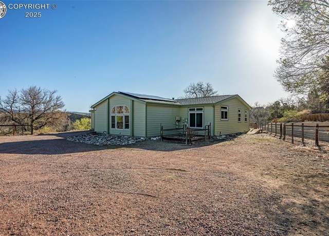 Property at 1438 Willow St, Canon City, CO 81212, 3 beds, 3 baths