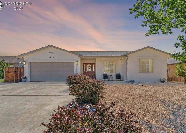 Property at 832 Teton Pl, Canon City, CO 81212, 3 beds, 2 baths