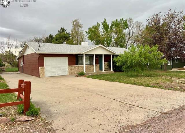 Property at 556 Glenmoor Rd, Canon City, CO 81212, 4 beds, 2.5 baths